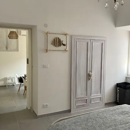 Ca' Du Marchin, Noli. Appartement