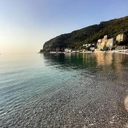 Ca' Du Marchin, Noli. Appartement Noli