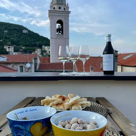 Ca' Du Marchin, Noli. Appartement Noli
