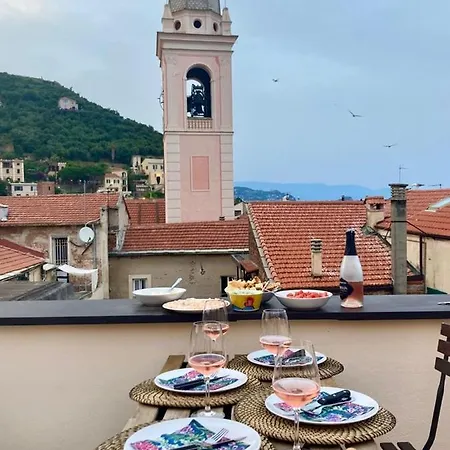Ca' Du Marchin, Noli. Appartement